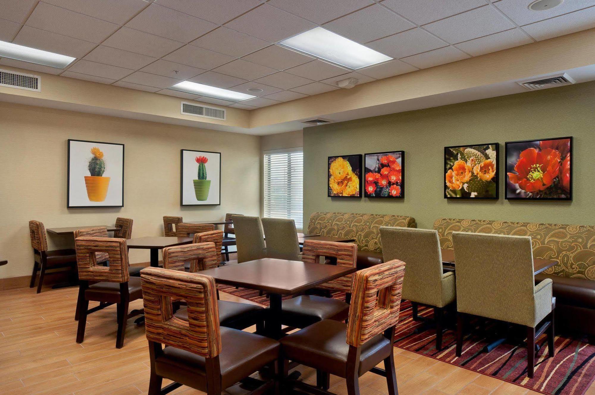 Hampton Inn Phoenix/Anthem Экстерьер фото